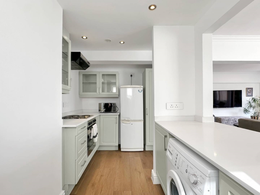 2 Bedroom Property for Sale in Sea Point Western Cape